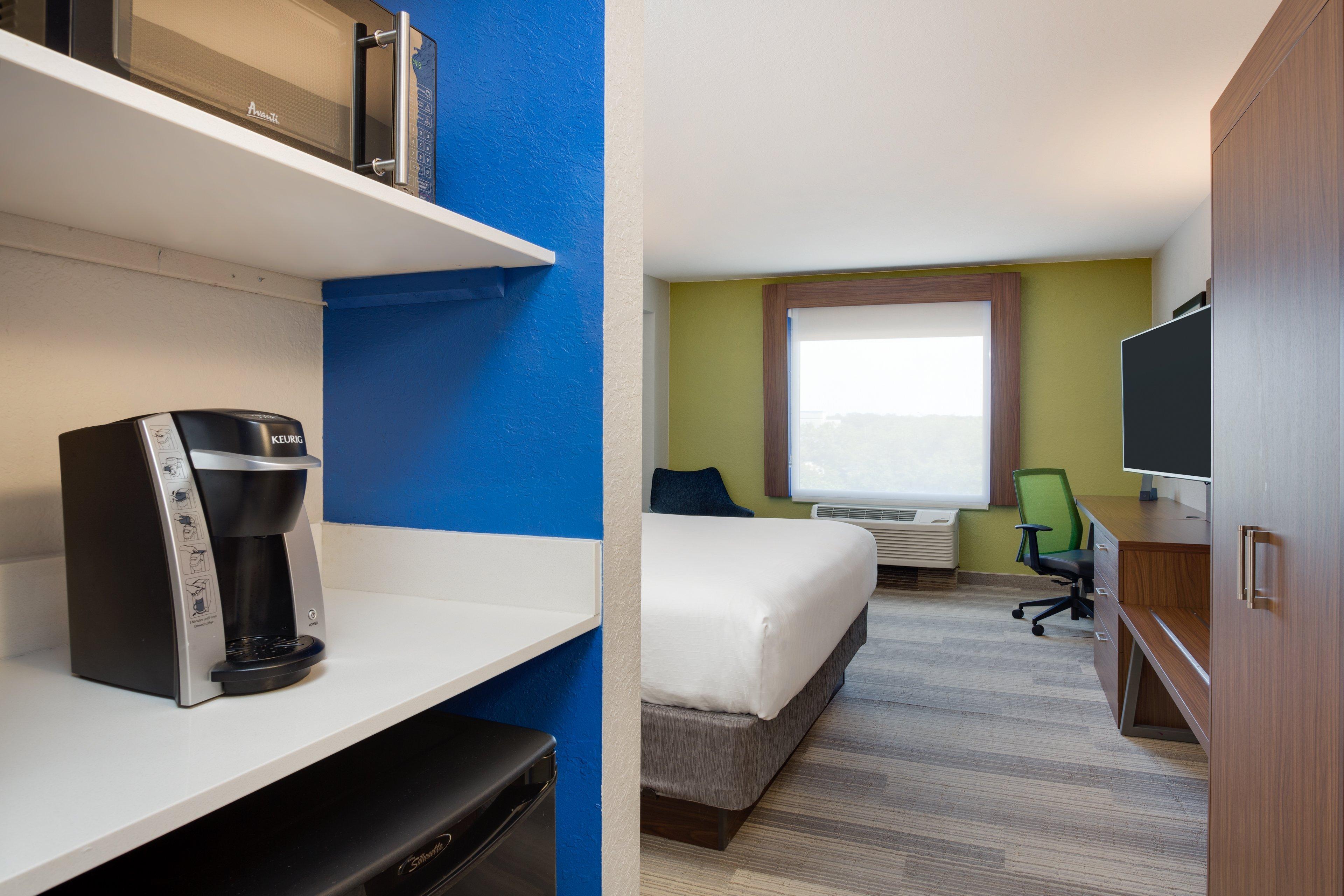 Holiday Inn Express Hotel & Suites Tampa-Fairgrounds-Casino By Ihg Exterior foto