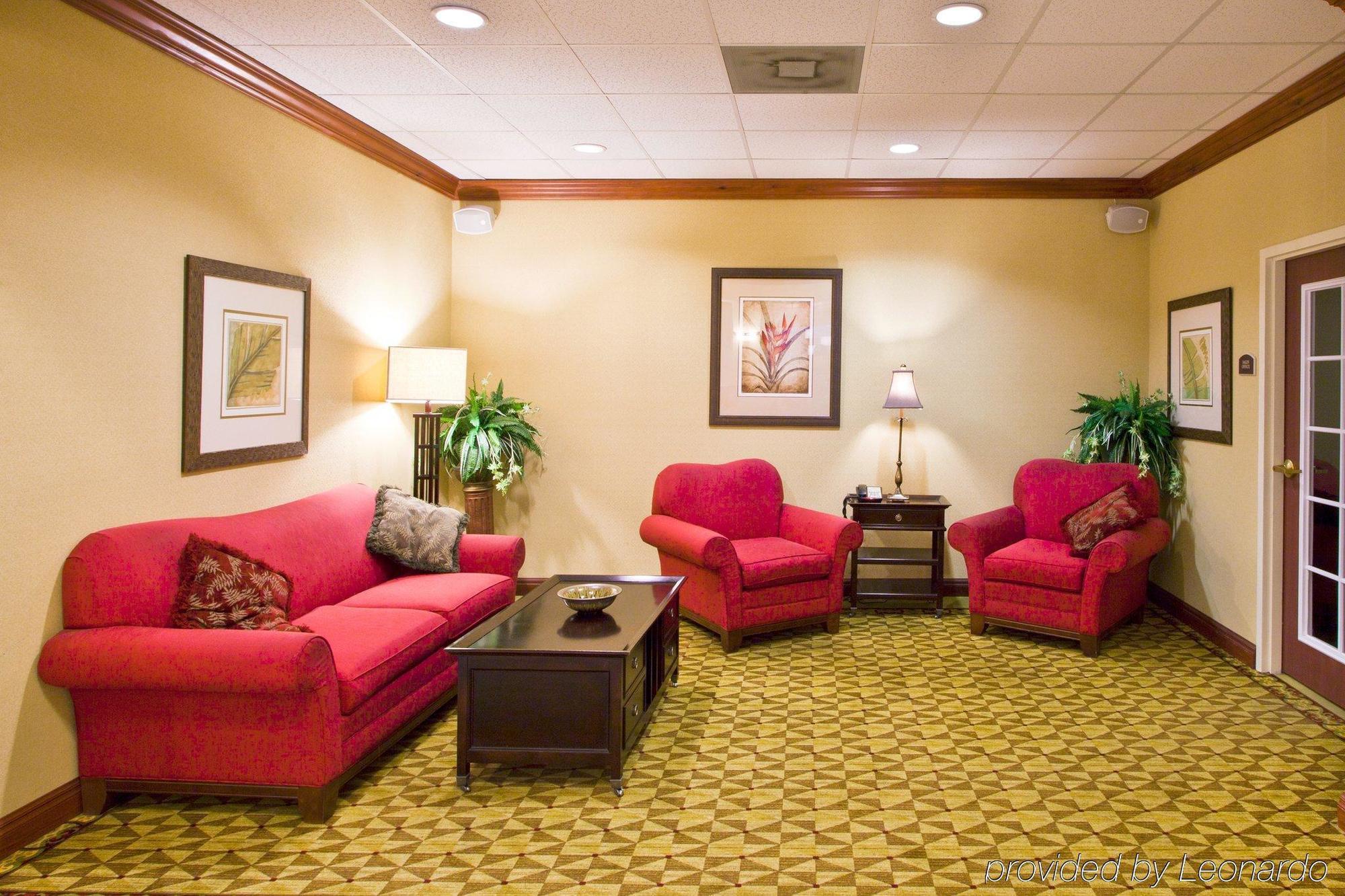 Holiday Inn Express Hotel & Suites Tampa-Fairgrounds-Casino By Ihg Interior foto